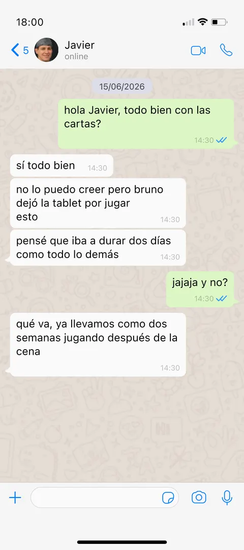 Conversación de WhatsApp con Javier, papá de Bruno, contando que su hijo dejó la tablet por jugar Matemágicas